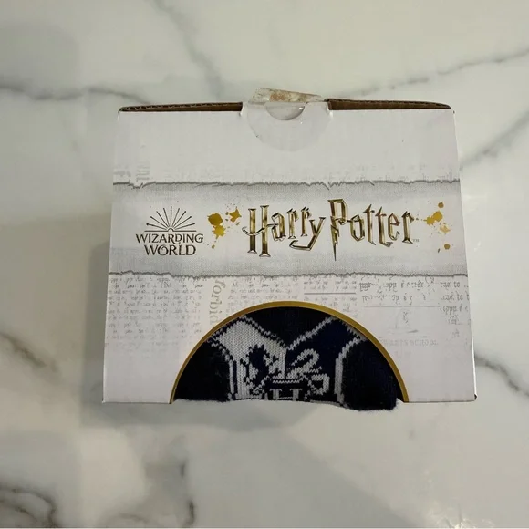 NWT Harry Potter Hogwarts Wizard in Training mug and socks set - Picture 5 of 7
